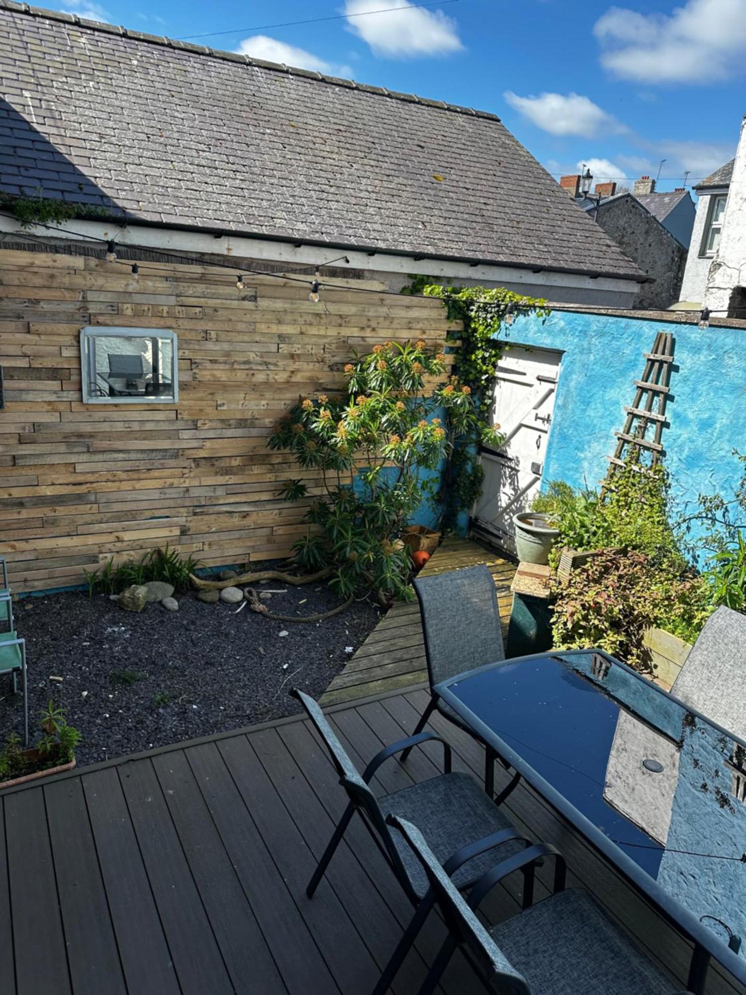 Ty Hapus Central Beaumaris Exterior photo